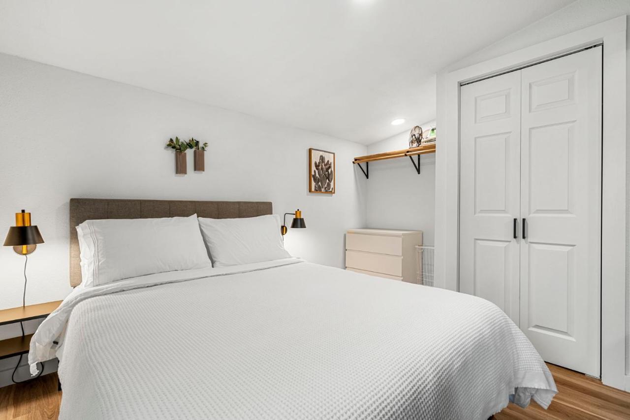 New! The Yellow Door- Downtown Wimberley W/ River Access Exteriör bild