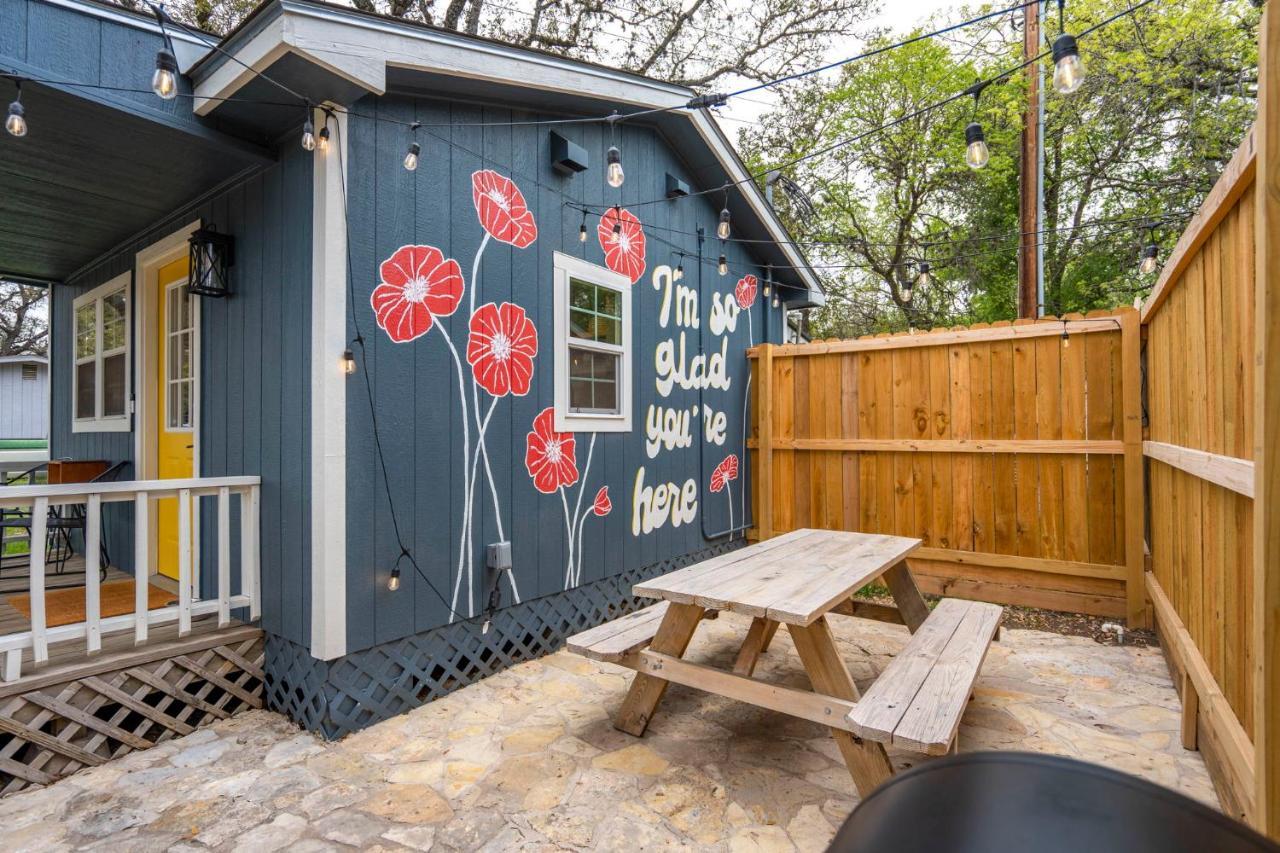 New! The Yellow Door- Downtown Wimberley W/ River Access Exteriör bild